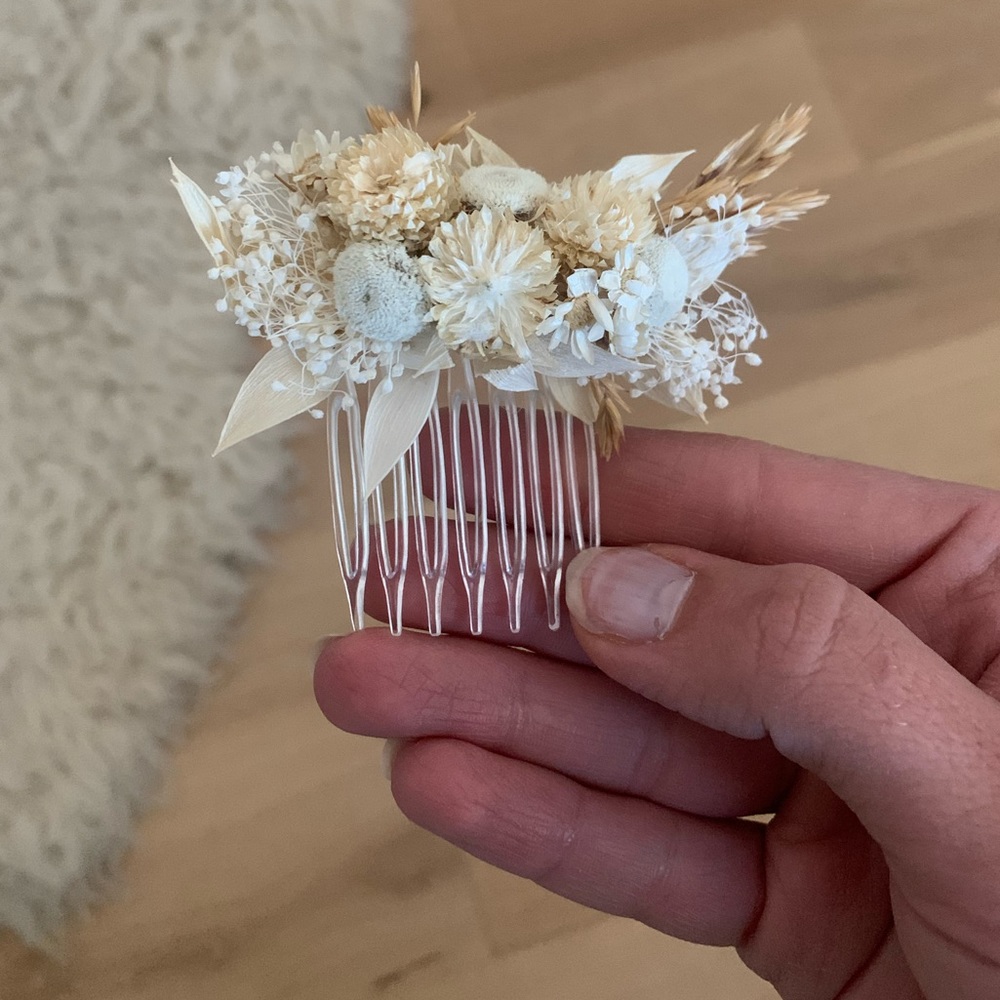 Dried Floral Hair Comb